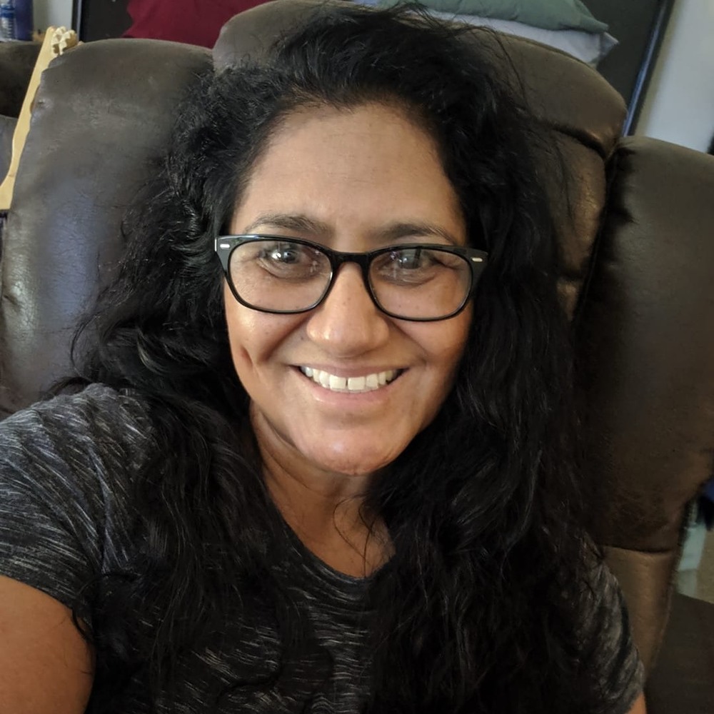 Meet your Posher, Dilia